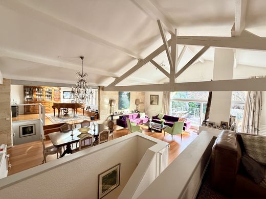 Casa di lusso a Caudéran, Gironda