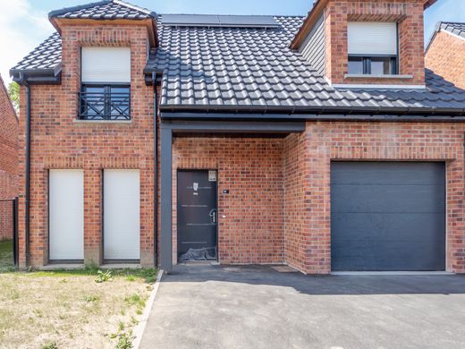 Maison de luxe à Sainghin-en-Mélantois, Nord