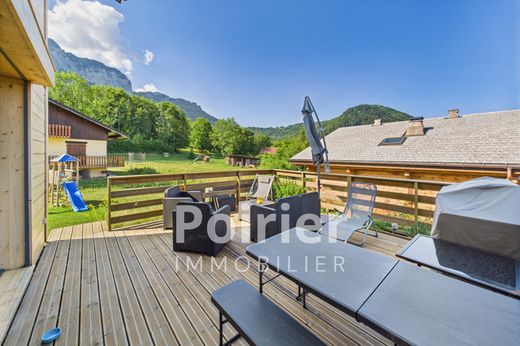 Luxe woning in Thollon-les-Mémises, Haute-Savoie