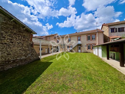 Maison de luxe à Champagnac-le-Vieux, Haute-Loire