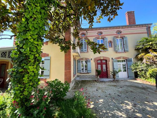 Luxury home in Barcelonne-du-Gers, Gers