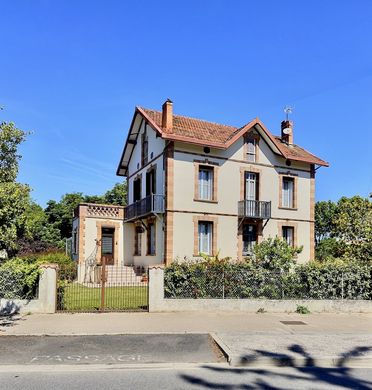 Luxury home in Lavaur, Tarn
