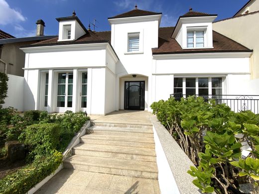 Casa de luxo - Chennevières-sur-Marne, Val-de-Marne