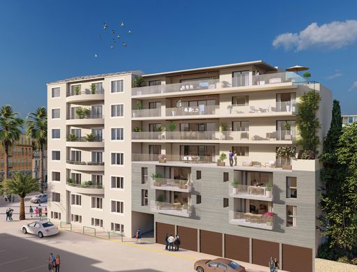 Apartment / Etagenwohnung in Hyères, Var