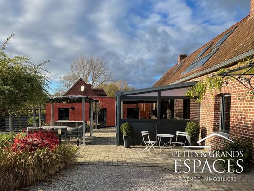 Luxe woning in Sebourg, North