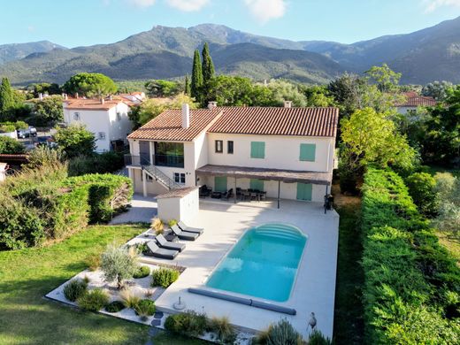 Villa in la Roca d'Albera, Pyrénées-Orientales
