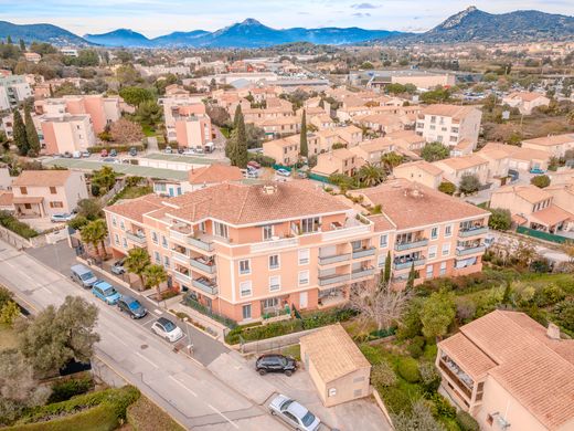 Appartement à Hyères, Var