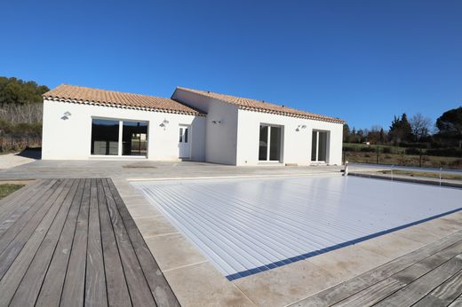 Villa in Meyreuil, Bouches-du-Rhône