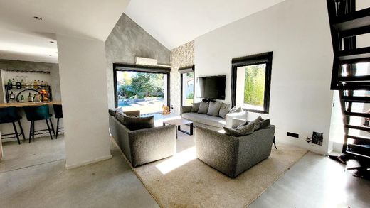 Luxus-Haus in Piolenc, Vaucluse