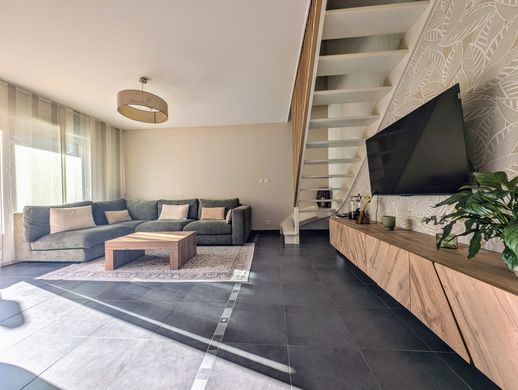 Duplex appartement in Vieugy, Haute-Savoie