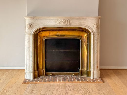 Apartment / Etagenwohnung in Bordeaux, Gironde