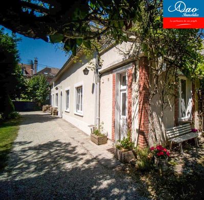 Luxe woning in Sainte-Savine, Aube