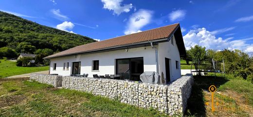 Villa in Seyssel, Haute-Savoie
