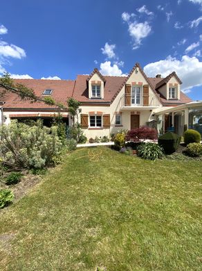豪宅  Saint-Denis-en-Val, Loiret