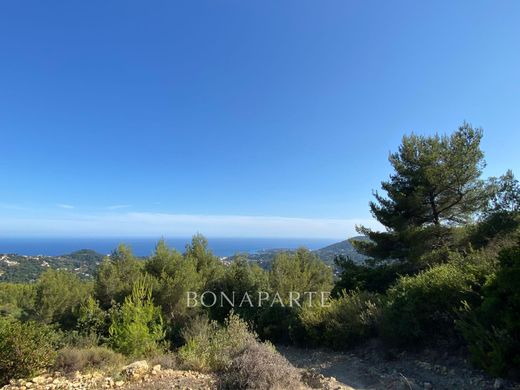 Grond in Menton, Alpes-Maritimes