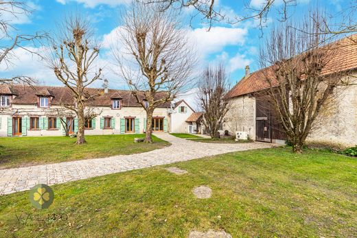 Luxury home in Condé-sur-Vesgre, Yvelines