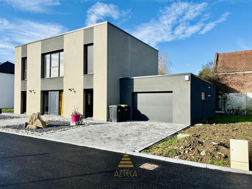 Luxe woning in Cambrai, North