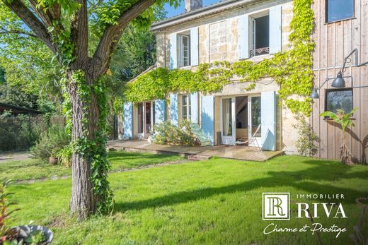 منزل ﻓﻲ Quinsac, Gironde