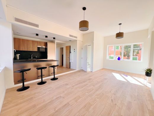 Apartment in Mandelieu-la-Napoule, Alpes-Maritimes