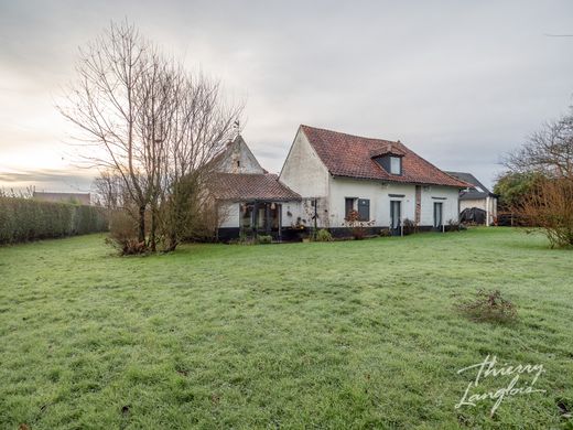 Luxury home in Saméon, North