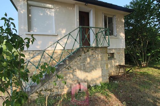 Luxe woning in Puy-l'Évêque, Lot