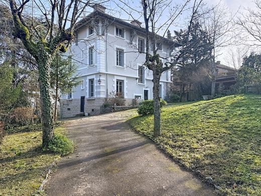 Πολυτελή κατοικία σε Caluire-et-Cuire, Rhône