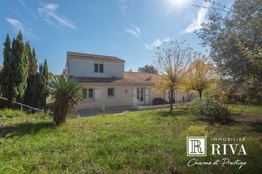 Πολυτελή κατοικία σε Fargues-Saint-Hilaire, Gironde