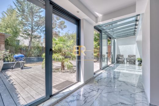 Casa di lusso a Joinville-le-Pont, Val-de-Marne