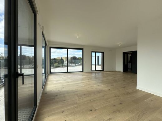 Apartment in Reims, Marne