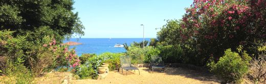 Apartment / Etagenwohnung in Saint-Raphaël, Var