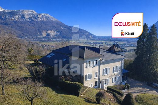 Элитный дом, Saint-Jean-de-Moirans, Isère