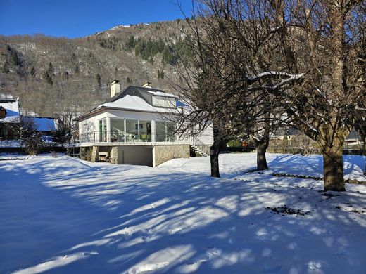 Casa di lusso a Génos, Alti Pirenei