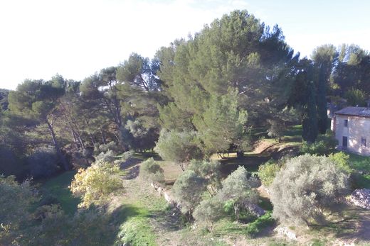 Land in Aubagne, Bouches-du-Rhône