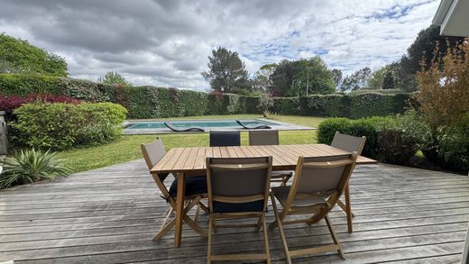 Maison de luxe à Pessac, Gironde