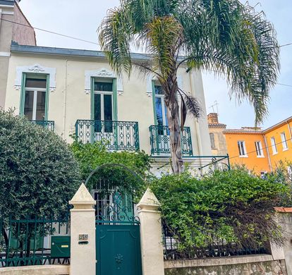 Maison de luxe à Toulon, Var