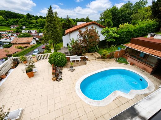 Casa di lusso a Urrugne, Pirenei atlantici