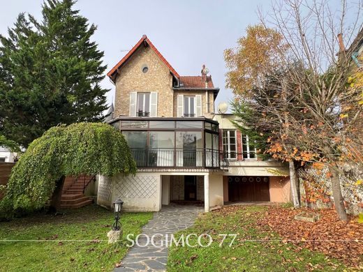 Luksusowy dom w Lagny-sur-Marne, Seine-et-Marne