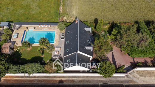 Luxury home in Joué-lès-Tours, Indre and Loire