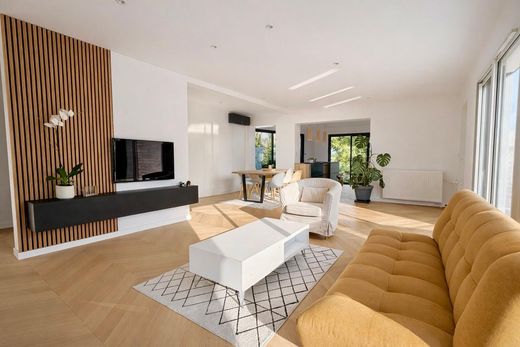 Maison de luxe à Le Haillan, Gironde