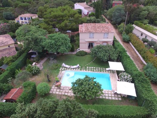 Luxury home in Grimaud, Var
