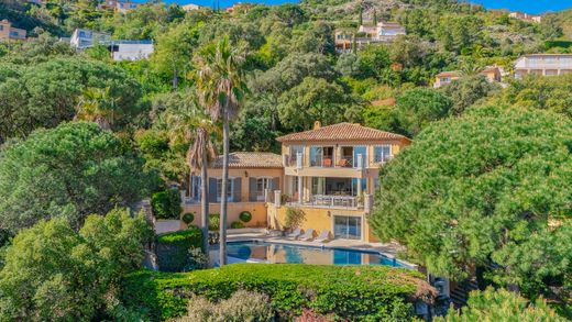 Luxury home in Cavalaire-sur-Mer, Var