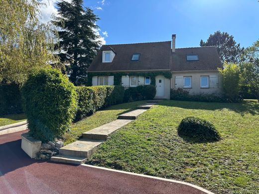 Πολυτελή κατοικία σε Bazemont, Yvelines