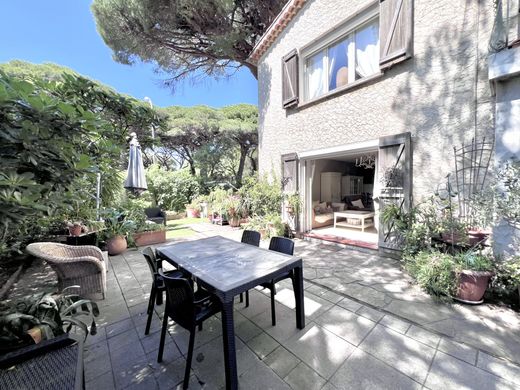 Luxe woning in Hyères, Var