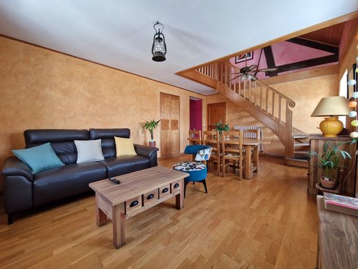 Maison de luxe à La Motte-Servolex, Savoie