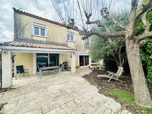 Luxury home in Lattes, Hérault