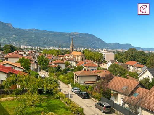 Элитный дом, Гренобль, Isère