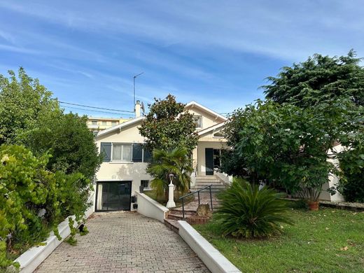 Casa de lujo en Décines-Charpieu, Ródano