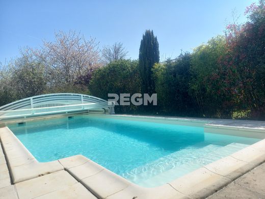 Luxury home in Rubelles, Seine-et-Marne