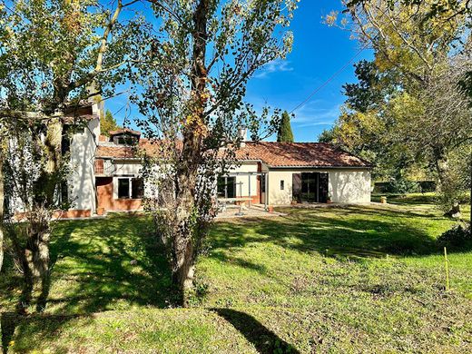 Casa di lusso a Eaunes, Alta Garonna