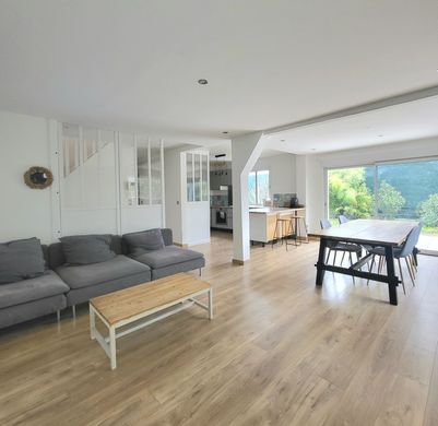 Casa di lusso a Osny, Val d'Oise